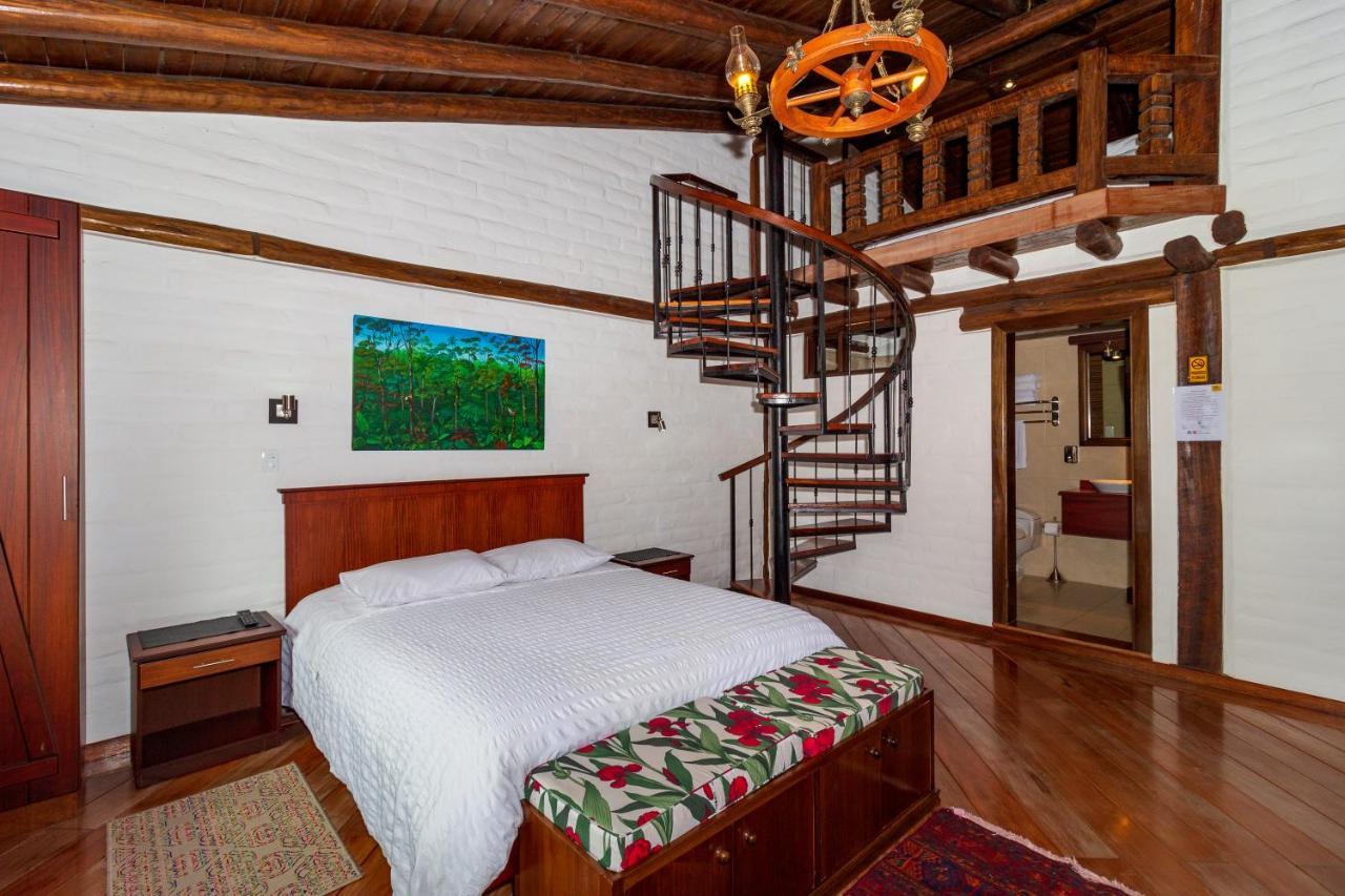 Hotel Ile Banos  Bagian luar foto