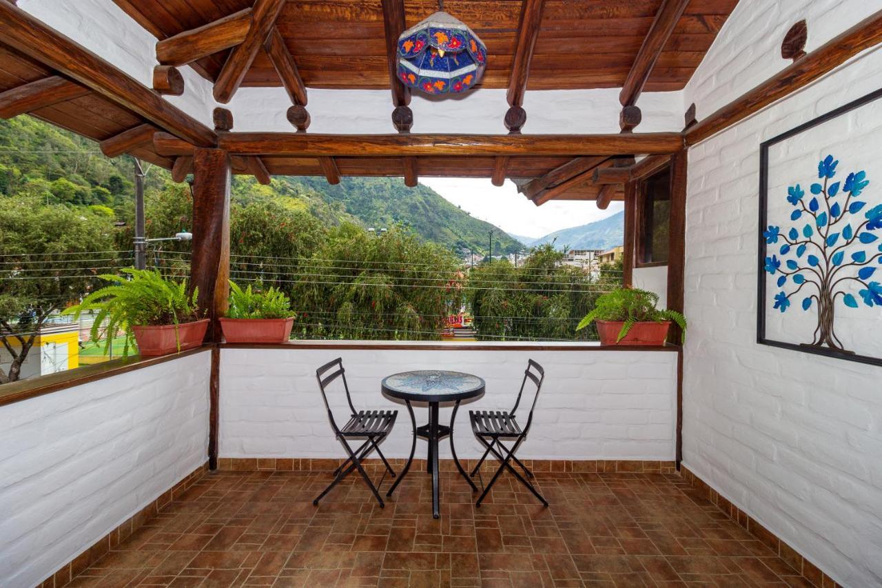 Hotel Ile Banos  Bagian luar foto